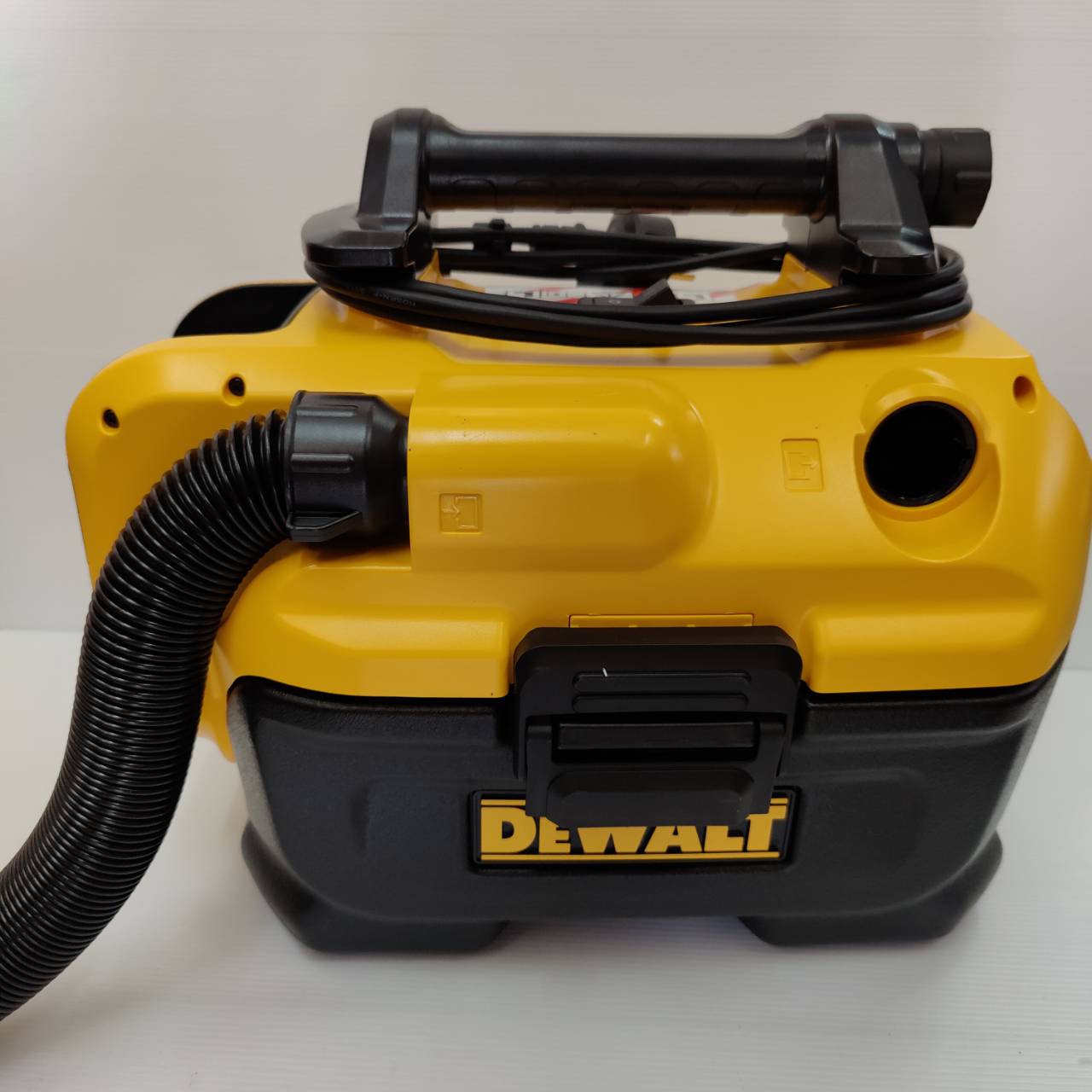 เครื่องดูดฝุ่น DCV584L DEWALT