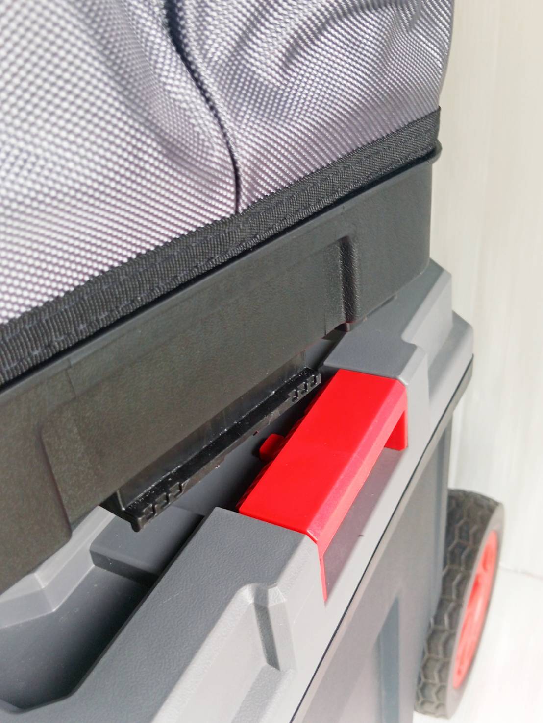 กระเป๋าเครื่องมือช่าง Connect+ OSMMS23106 OSUKA