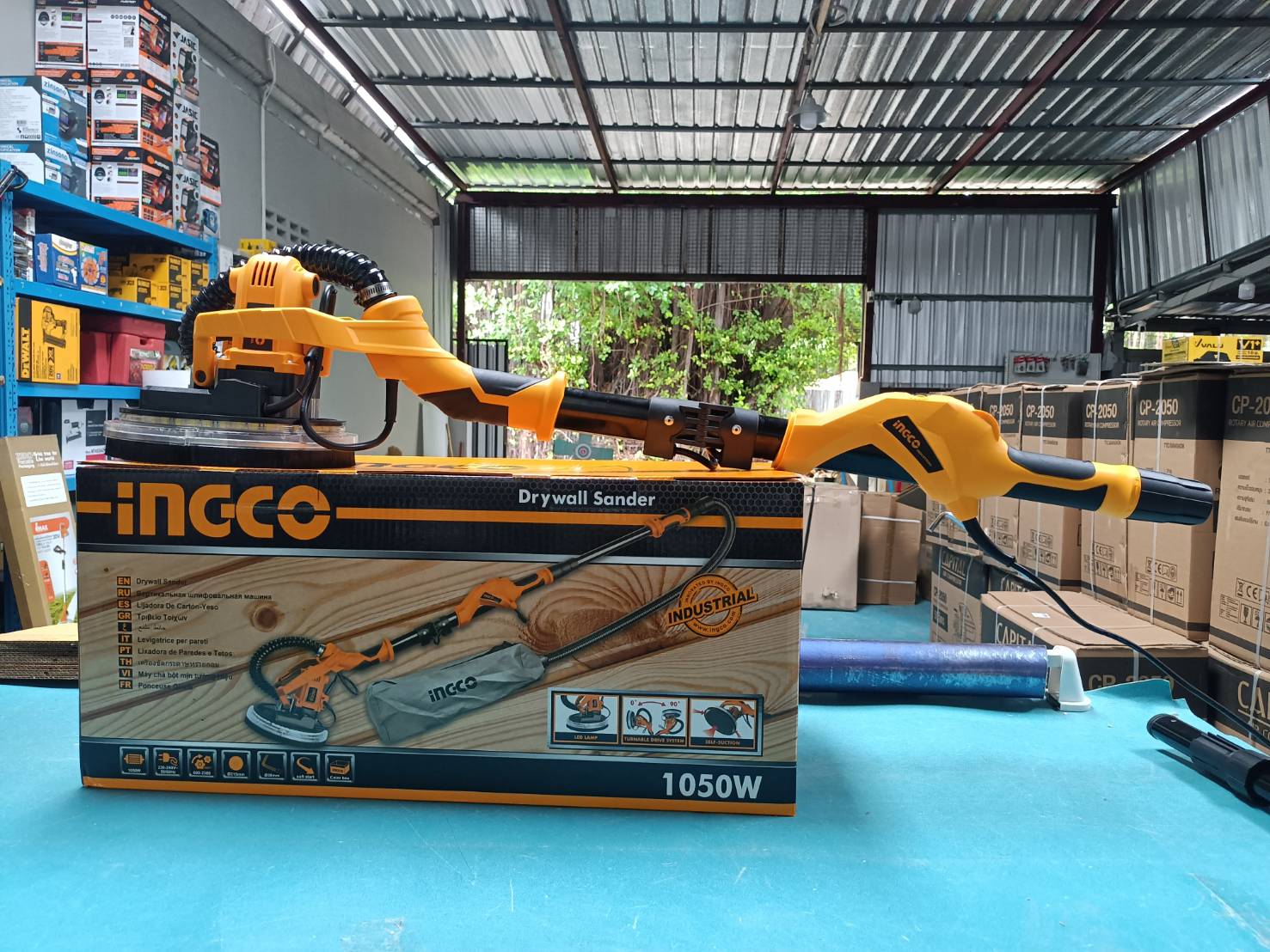 เครื่องขัดผนัง9" DWS10501 INGCO