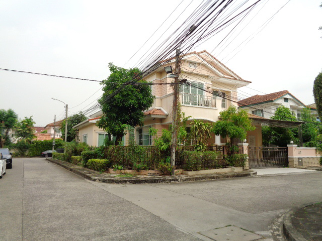 🚩H1091 ขายบ้านเดี่ยว 76.3 ตร.วา หมู่บ้านมัณฑนา วัชรพล-รามอินทรา2 แขวงท่าแร้ง เขตบางเขน ทำเลดี ใกล้ห้าแยกวัชรพล อยู่หลังมุม