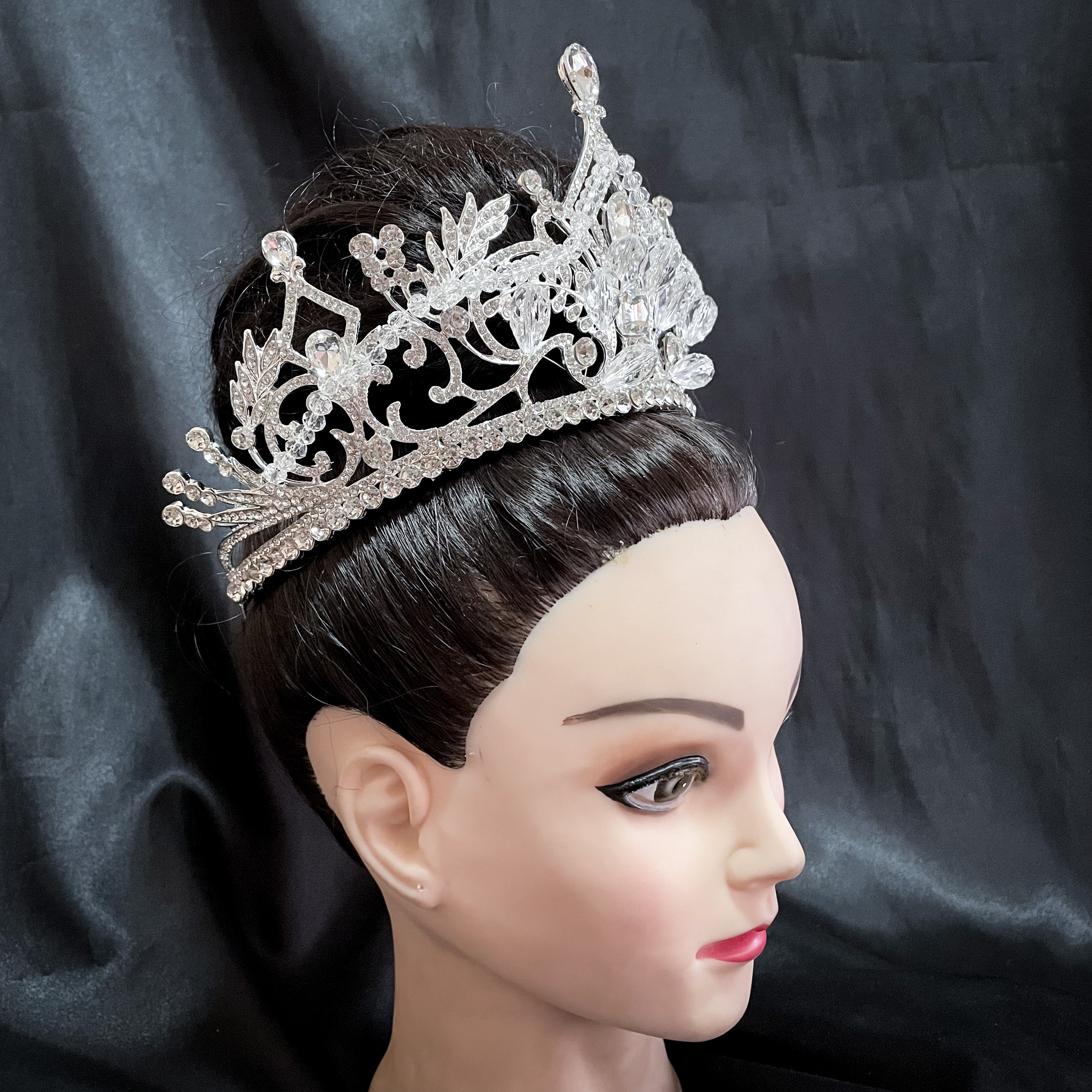 (พร้อมส่ง) เทียร่า 305 สีเงิน มงกุฎนางงาม งานสวย ปราณีต QCเพชรทุกเม็ด สินค้าพร้อมส่งจากไทย