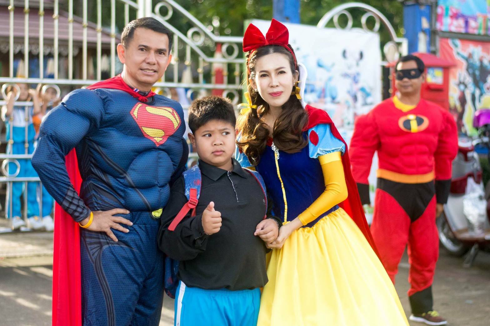 ชุดซุปเปอร์แมน แบบมีกล้าม