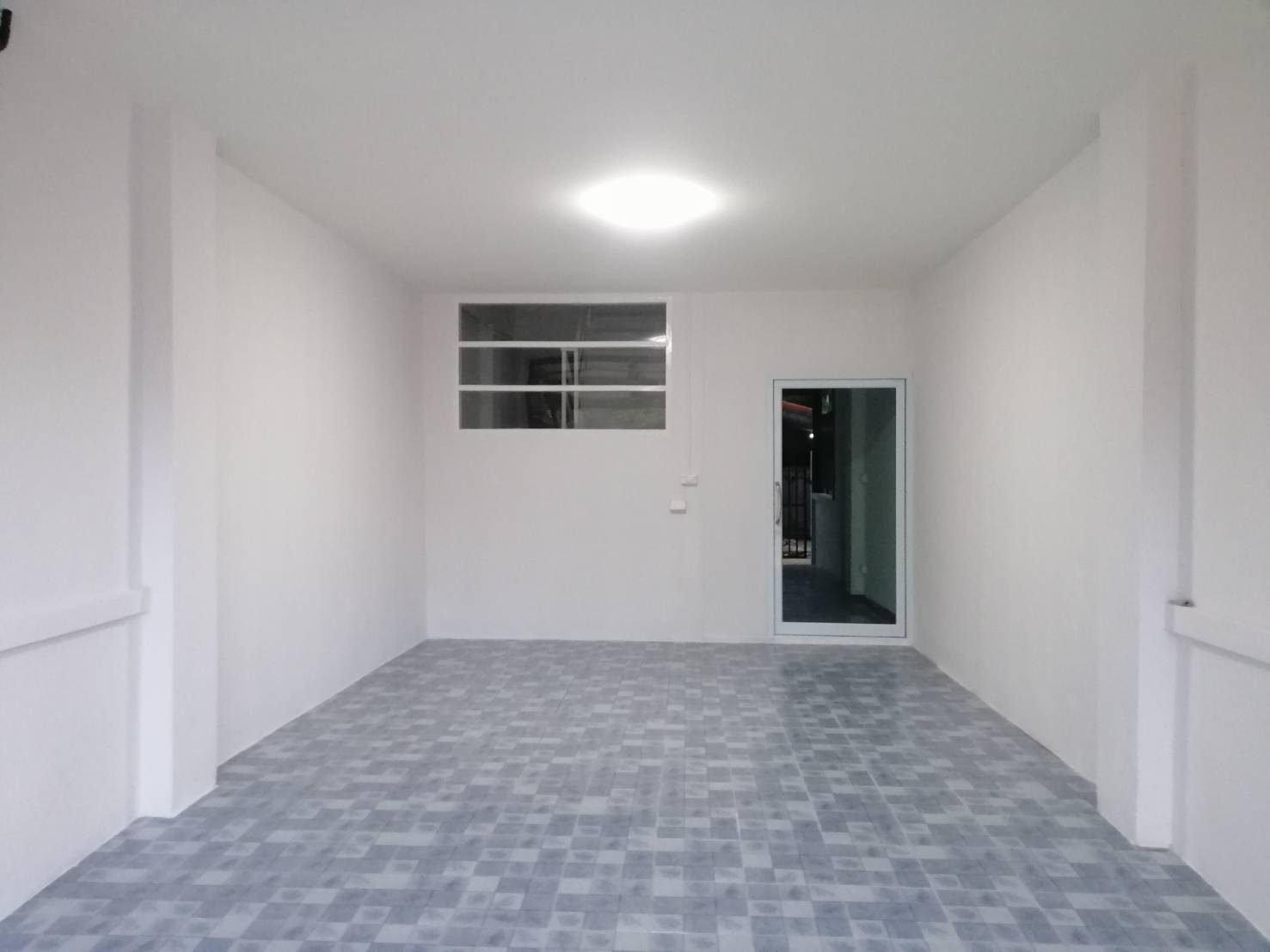 🚩H1143 ขายทาวเฮ้าส์ 3ชั้น ใกล้รถไฟฟ้าสายสีชมพู สถานีเมืองทองธานี ห่างถนนแจ้งวัฒนะเพียง1 กม. หรือเข้าออกถนนเลียบคลองประปาได้ ฟรีค่าโอน