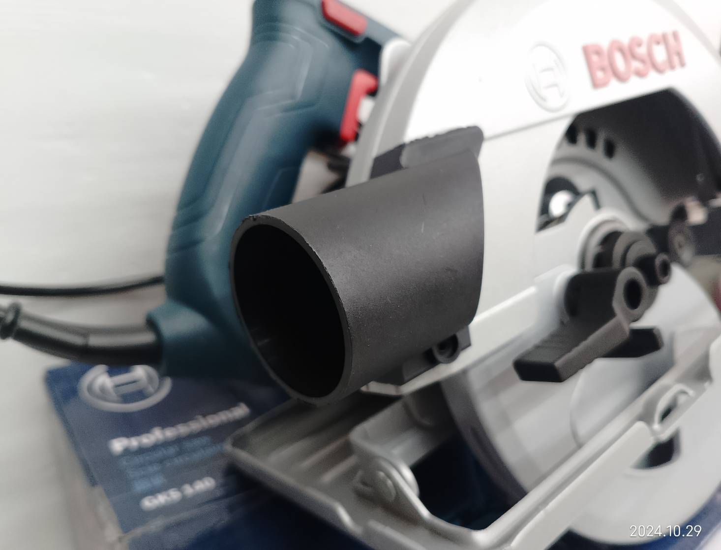 เลื่อยวงเดือน7" GKS140 BOSCH 06016B30K1