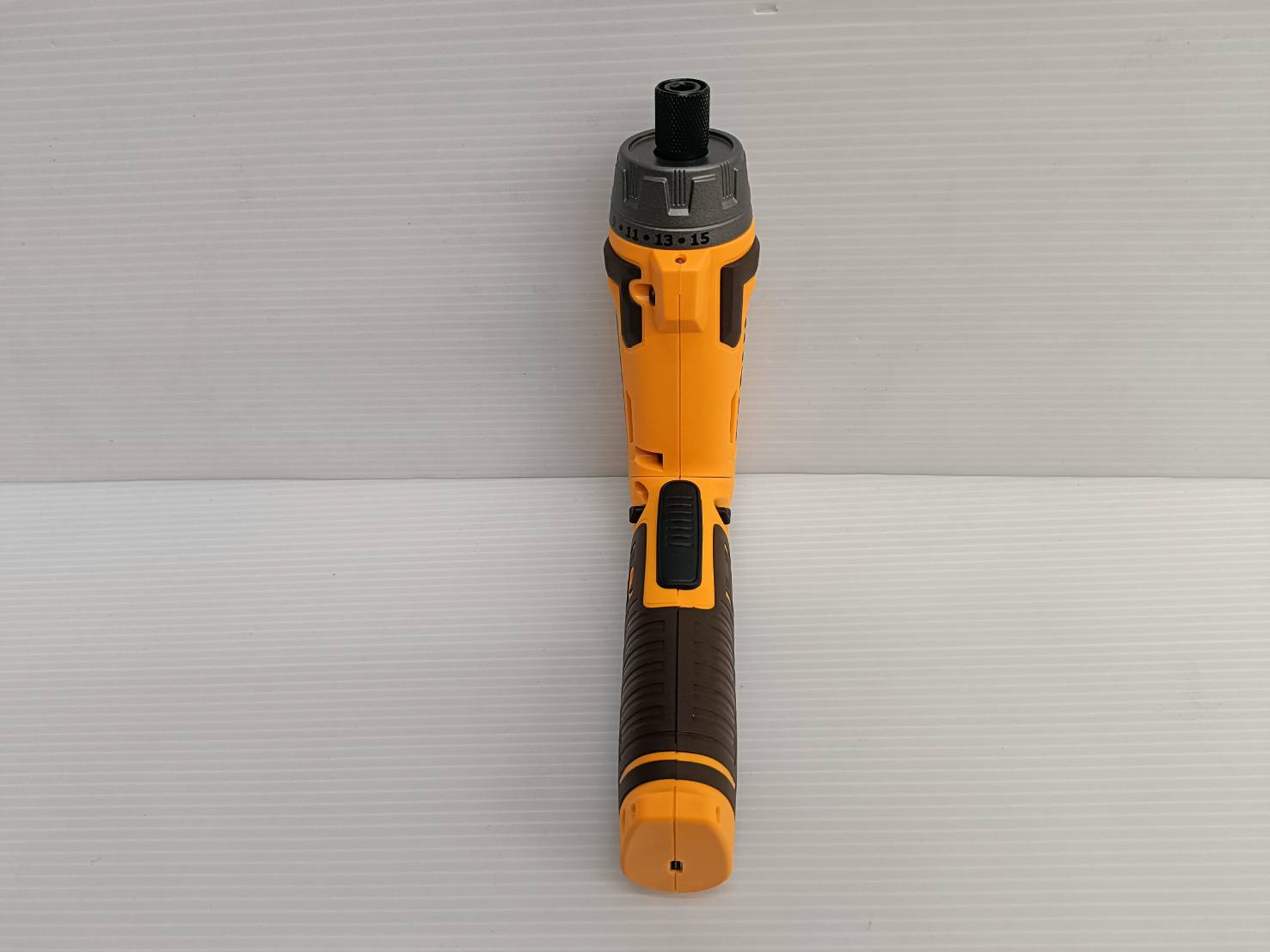 INGCO ชุดไขควงไร้สาย 8V รุ่น CSDLI08025