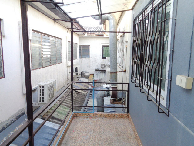 🚩H1224 ขาย/ให้เช่า ทาวน์เฮ้าส์ 16 ตารางวา หมู่บ้านเสนาวิลล่า2 ซอยคู้บอน 27 แยก52 ต่อเติมระเบียงหน้านและหลังบ้านแล้ว