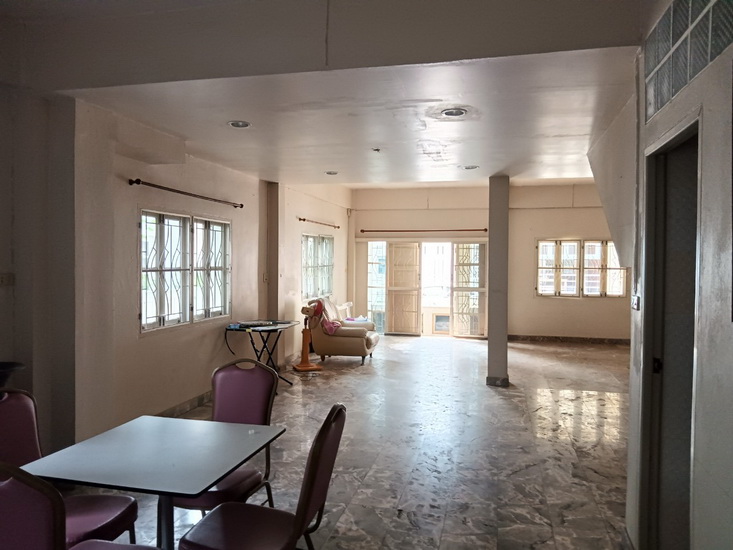 🚩H1192 ขายถูกบ้านแฝด 3ชั้น 39.9 ตร.วา ใกล้แจ้งวัฒนะ ราคา 3.3 ล้านบาท ฟรีค่าโอน หมู่บ้านโพธิ์แก้ว ประชาชื่น-แจ้งวัฒนะ ใกล้รถไฟฟ้าสายสีชมพู