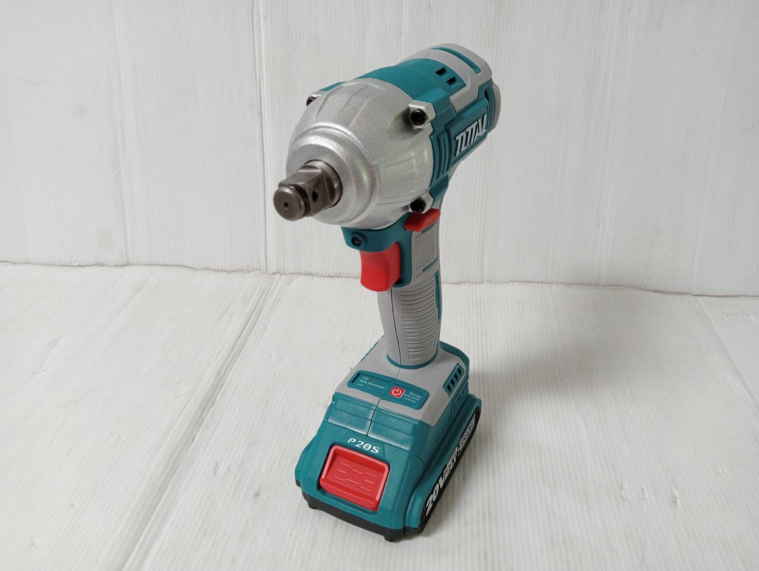 Total เครื่องยิงลูกบ๊อกซ์ + ด้ามฟรี ไร้สาย 20 โวลท์ + ชุดลูกบ๊อกซ์ (แบตเตอรี่ 2 ก้อน + แท่นชาร์จ)รุ่น TOSLI23043