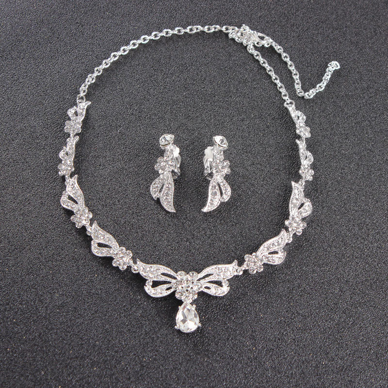 (พร้อมส่ง) สร้อยคอเพชร+ต่างหูแบบหนีบ 002 สร้อยคอเจ้าสาว สร้อยคอใส่ออกงาน สวยหรูดูแพง