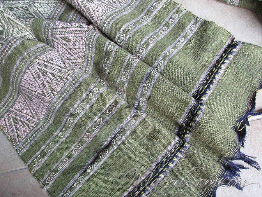 ผ้าคลุมไหล่ทอมือสีธรรมชาติ