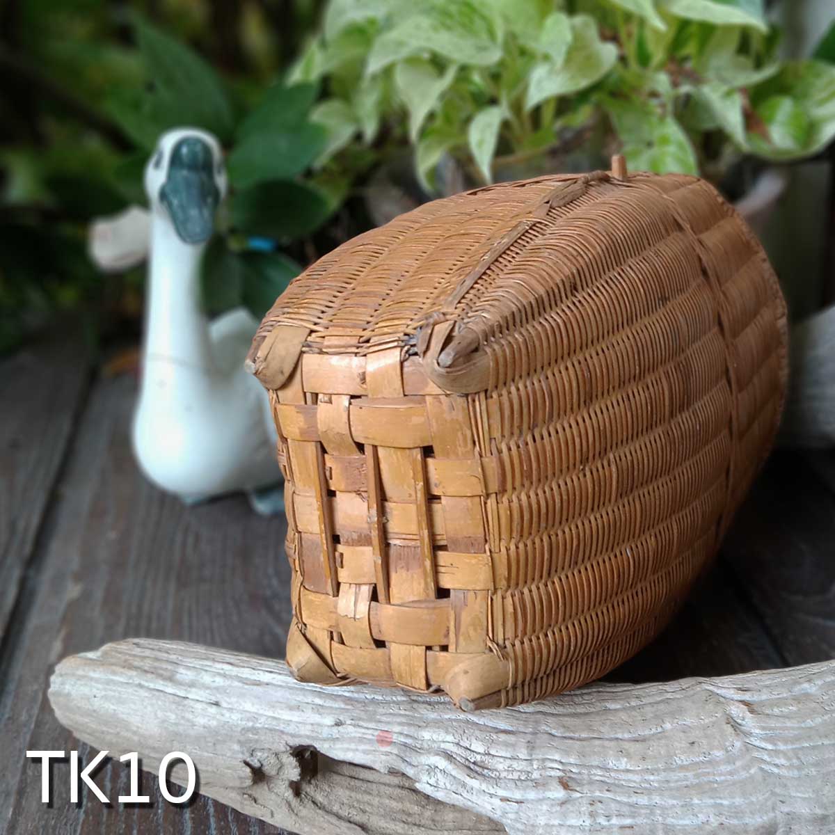 ตะกร้าไม้ไผ่สานของชาวเขา