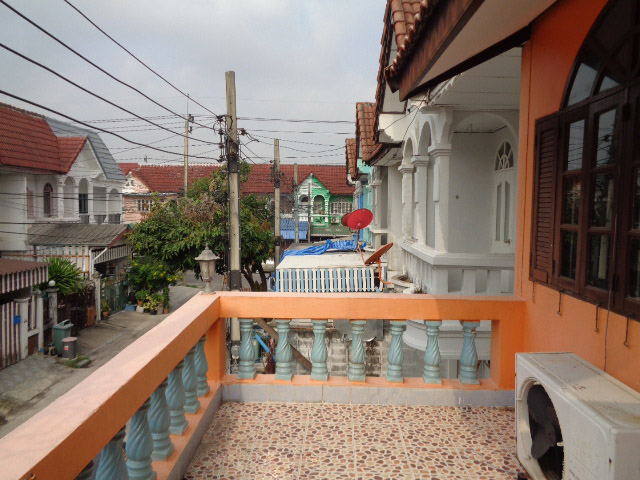 🚩 H1247 ขายทาวน์เฮ้าส์ หมู่บ้านเสนาวิลล่า4 ต่อเติมระเบียง ซอยพระยาสุเรนทร์40 มีนบุรี