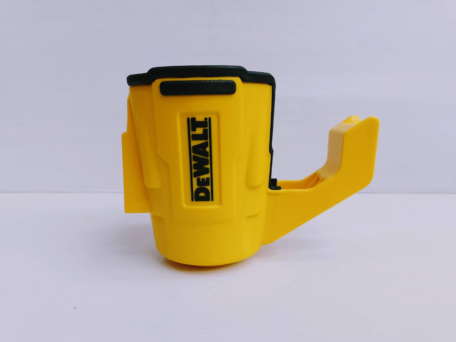 ถ้วยใส่เครื่องมือ แบบแขวน DWST82823 DEWALT
