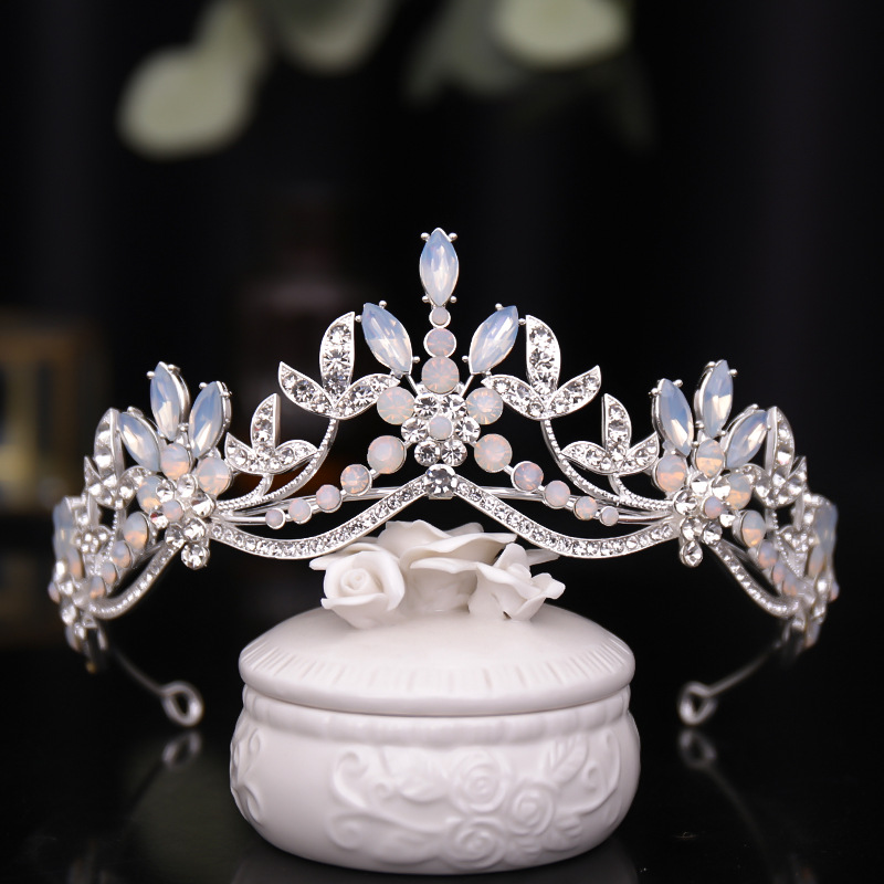 (พร้อมส่ง) เทียร่า 007 สีเงิน มงกุฎนางงาม มงกุฎเจ้าหญิง งานสวย ปราณีต QCเพชรทุกเม็ด สินค้าพร้อมส่งจากไทย