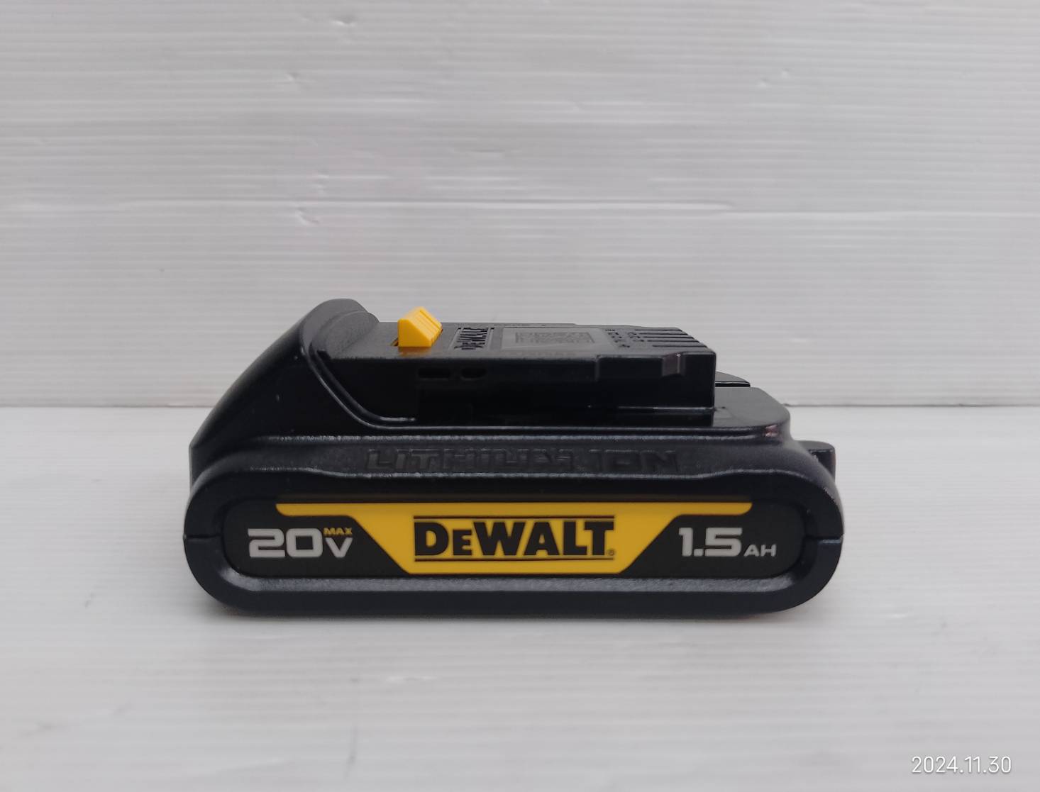 DEWALT แบตเตอรี่ 20V / 1.5Ah DCB181