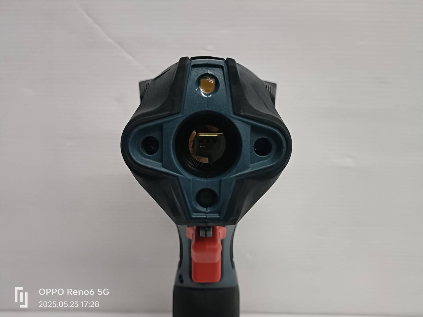 เครื่องวัดอุณหภูมิ GIS1000C BOSCH