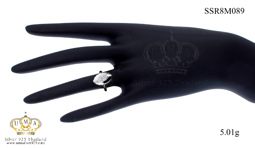 แหวนเงิน ประดับเพชร CZ แหวนทรงมาร์คี สวยเก๋ เพิ่มความโดดเด่นให้กับเรียวนิ้ว ให้ลุคของคุณดูสง่า รับรองได้ว่ามีสไตล์สุดๆ