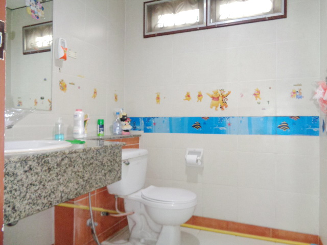 H1134 ขายบ้านเดี่ยว 2ชั้น 72 ตร.วา ม. พัฒนาสิริ ซาฟารีเวิลด์ ซอยเลียบคลองสอง 32 บางชัน คลองสามวา ตกแต่งสวย สภาพพร้อมอยู่