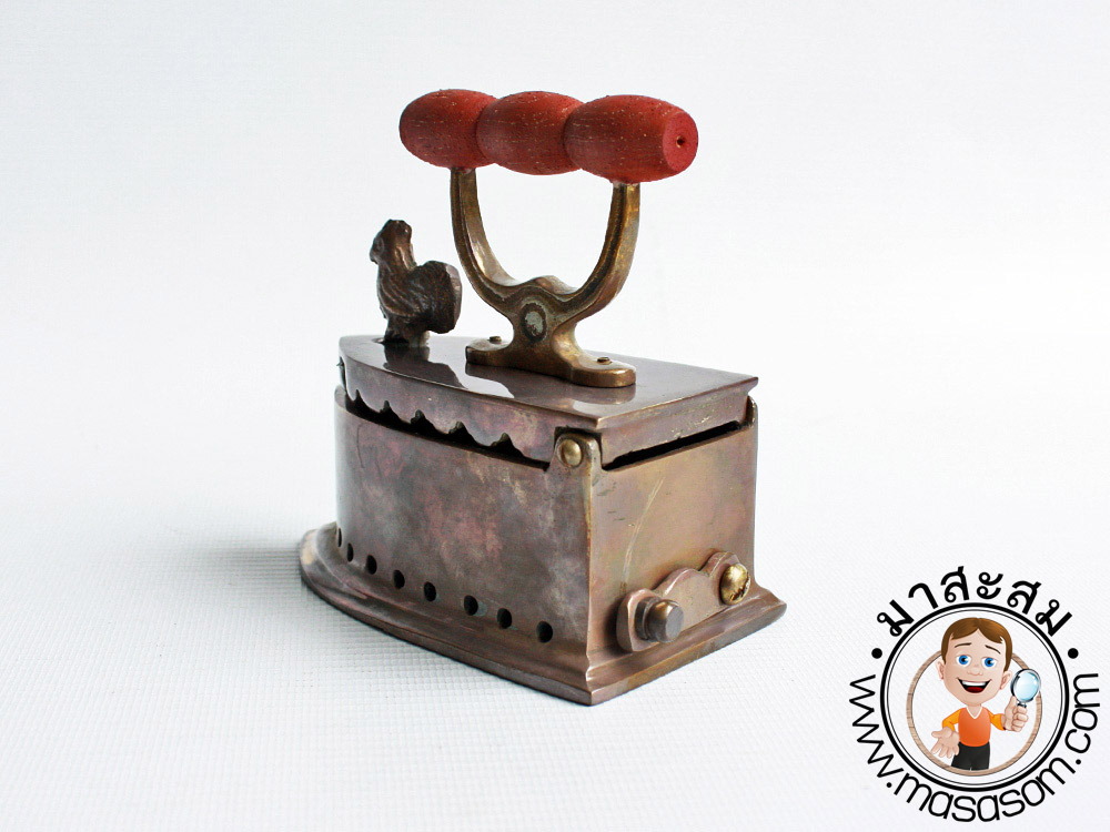 เตารีดทองเหลืองขนาดจิ๋ว