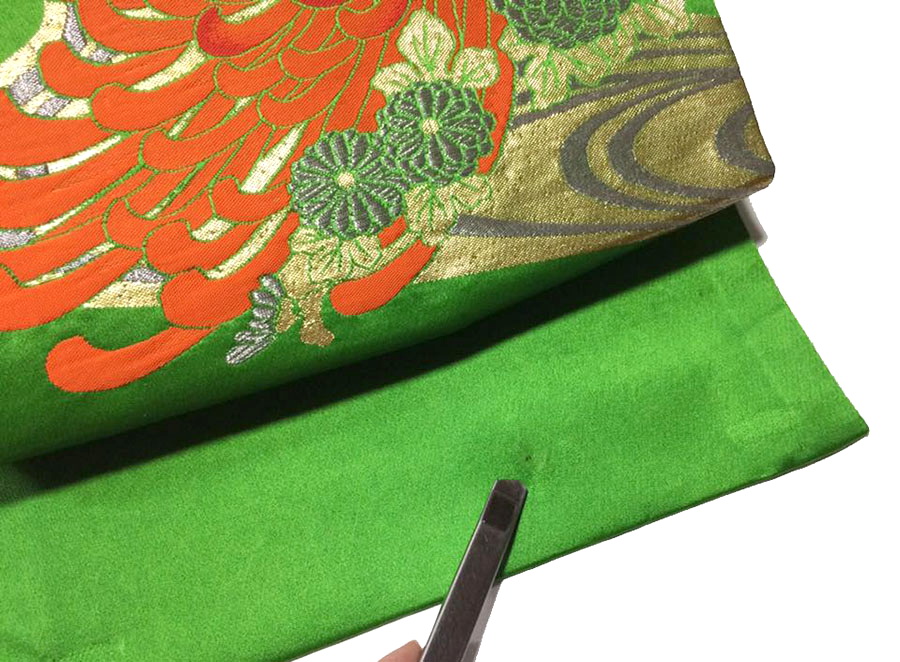 โอบิสำเร็จทรงหมอนสีเขียว ผ้าไหมแท้ มือ1