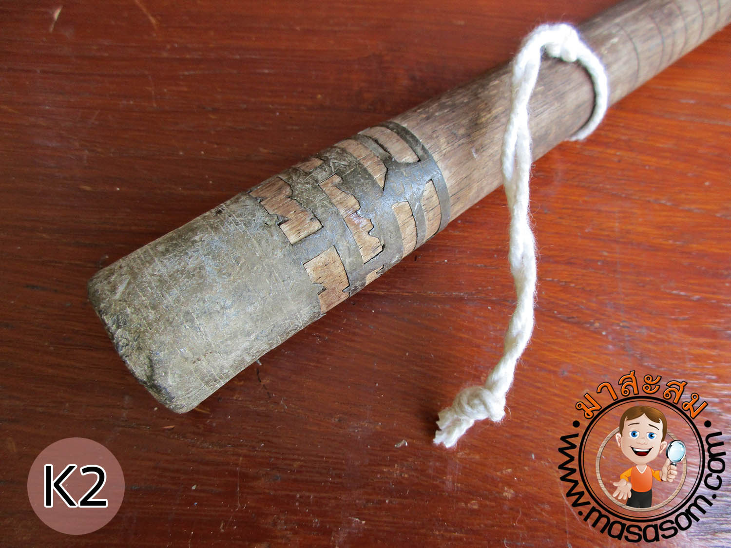 ตาชั่งก้อมโบราณ