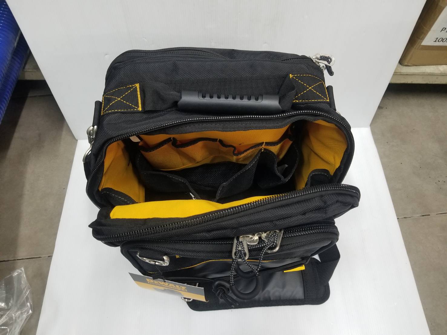 กระเป๋าเป้ DWST83524-1 DEWALT TOUGHSYSTEM2.0