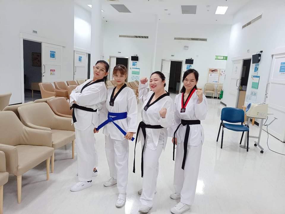 ชุดเทควันโด้ สีขาว