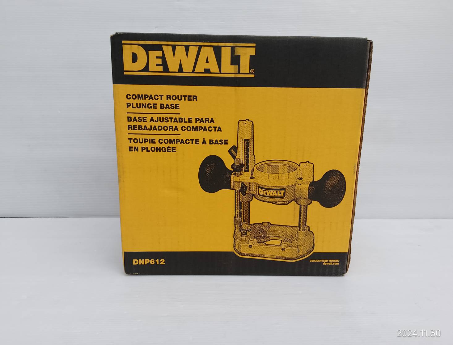DEWALT แท่นกดเสริมสำหรับทริมเมอร์ DCW600 (เสื้อทริมเมอร์) รุ่น DNP612