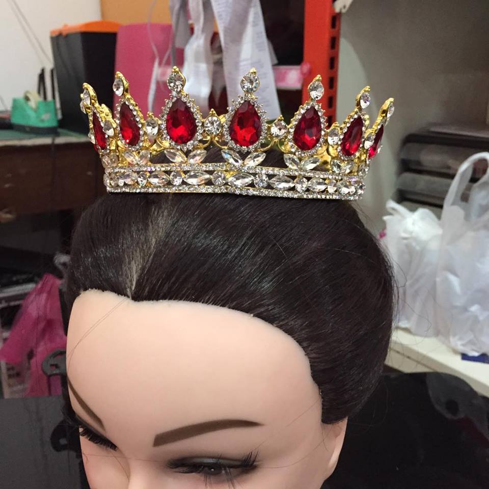 (พร้อมส่ง) มงกุฎ 018-สีแดงยอดเพชรขาว