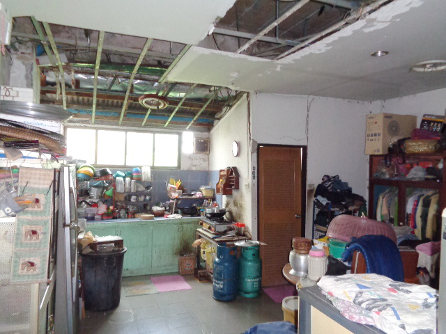 H1158 ขายด่วน ทาวนเฮ้าส์ 2 ชั้น 25 ตร.วา หมู่บ้านเสรี อ่อนนุช ซอยอ่อนนุช70/1 แยก2-2 แขวงประเวศ เขตประเวศ กรุงเทพฯ ขายถูกตามสภาพ