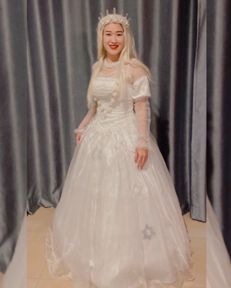 ชุดราชินีขาว @ อลิส อิน วันเดอร์แลนด์ / ชุดราชินีหิมะ / ชุดแม่มดขาว / ชุดแม่มดอลิส