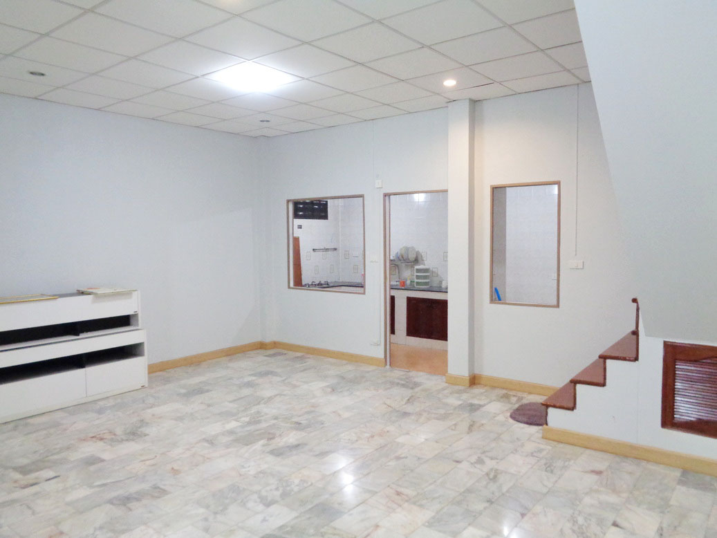 🚩 H1279 ขายทาวน์โฮม 2ชั้น หลังมุม 22.6 ตารางวา หมู่บ้านเอื้อประชา7 ซอยนวลจันทร์56 แยก7 ทำเลดี ใกล้ทางด่วน ใกล้รถไฟฟ้า