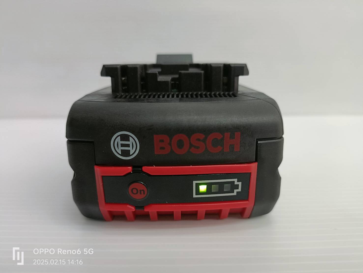BOSCH แบตเตอรี่ 18V / 5.0Ah 1600A028TT