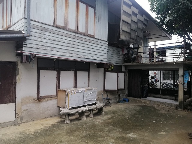 🚩H1170 vายถูกกว่าราคาประเมิน ที่ดินพร้อมบ้านไม้ 41 ตร.วา อยู่ซอยอุดมสุข26 แยก47 (ซอยพึ่งทรัพย์11) หรือเข้าจากถนนบางนา-ตราด ซอย9 เพียง 500 เมตร. ใกล้เซ็นทรัล บางนา