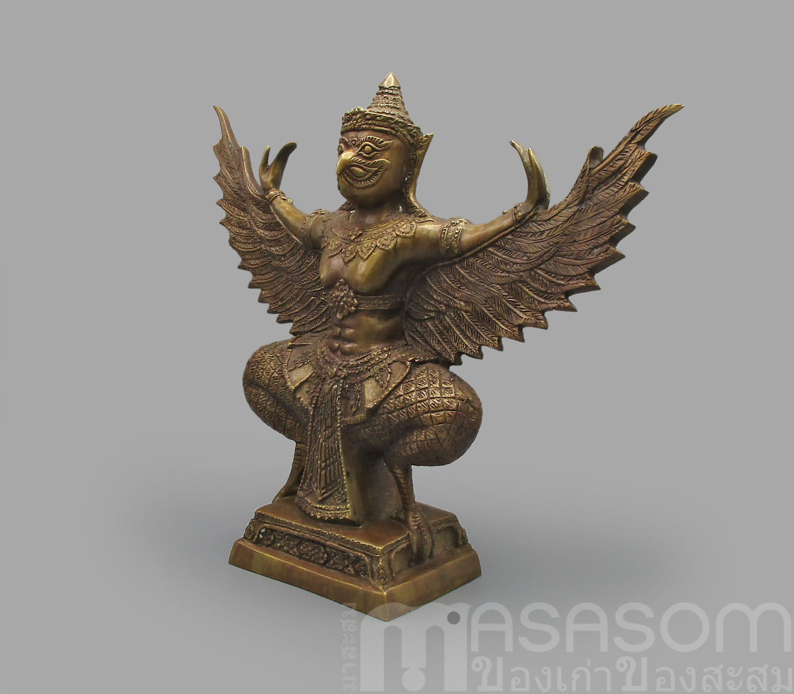 พญาครุฑทองเหลืองลงหิน