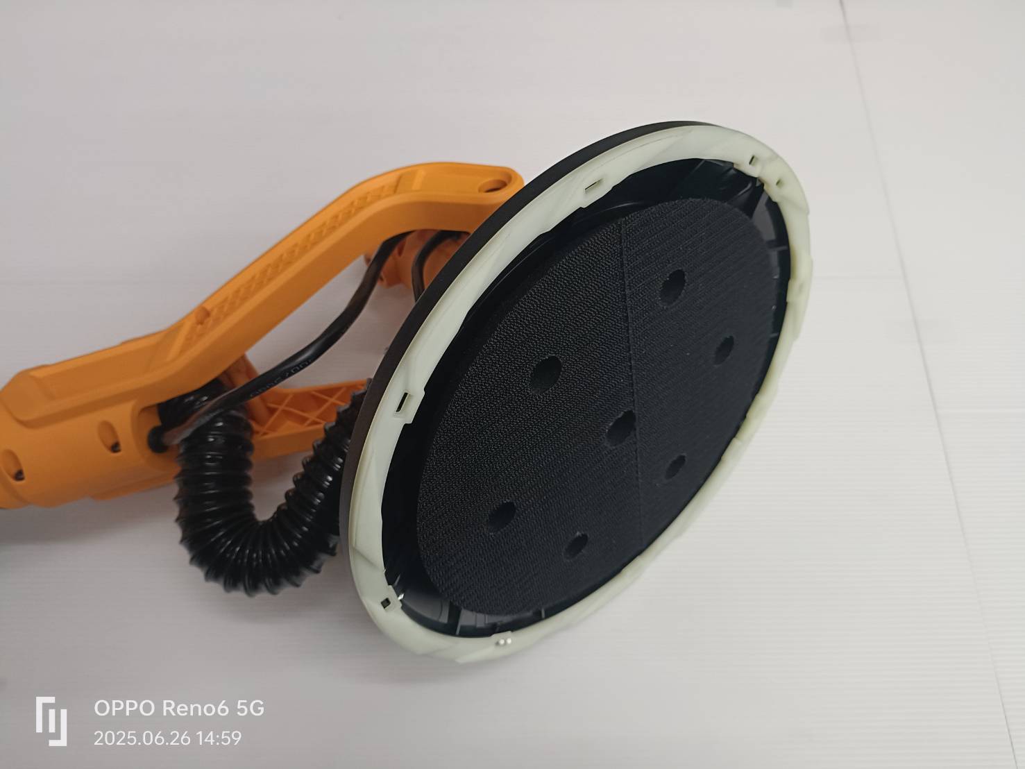 INGCO DWS105016 เครื่องขัดผนัง ด้ามยาว 1050W