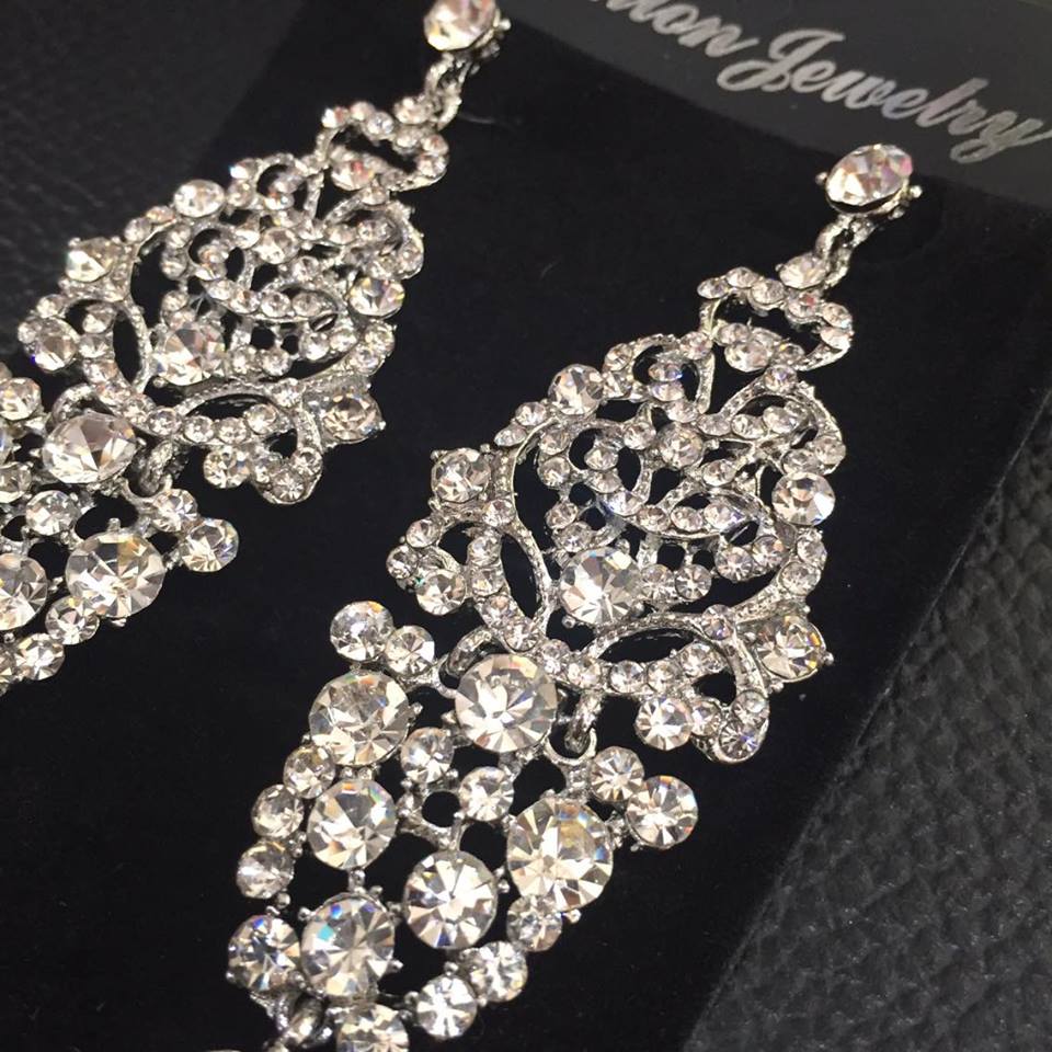 (พร้อมส่ง) ต่างหู 090 (เข็ม) ต่างหูนางงาม