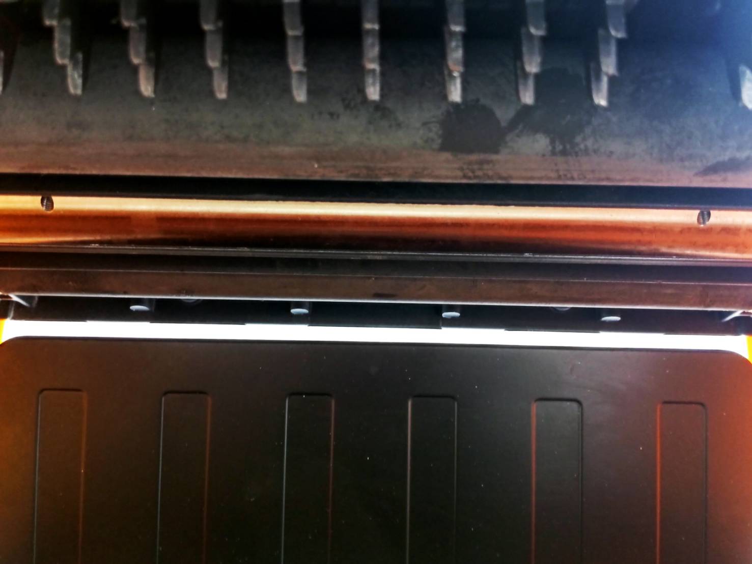 STANLEY เครื่องรีดไม้ไฟฟ้า 12 นิ้ว STP18-B1 (1800 วัตต์) รับประกันศูนย์ 2 ปี