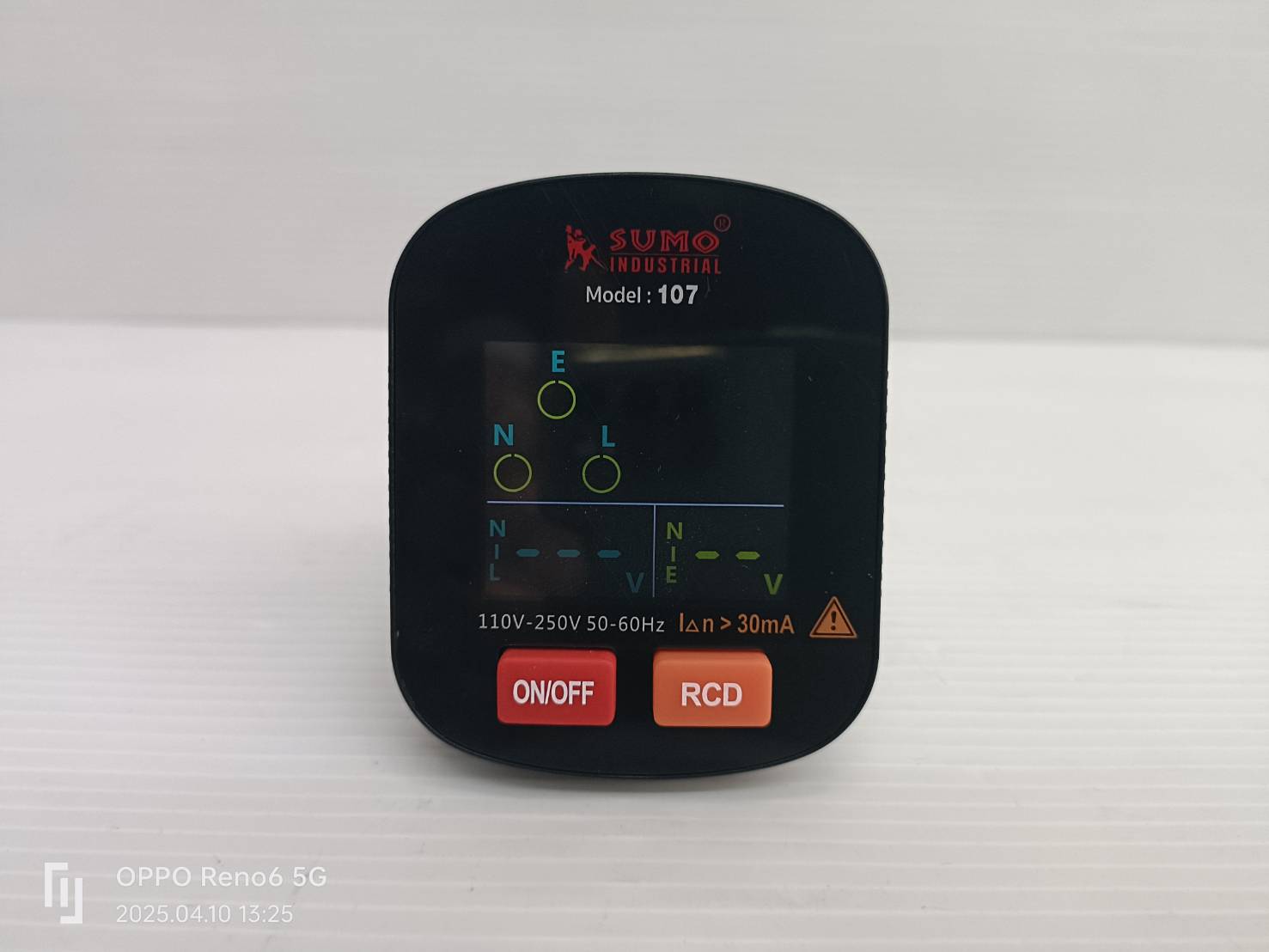 เครื่องตรวจเช็คเต้ารับไฟฟ้าดิจิตอล รุ่น 107 SUMO