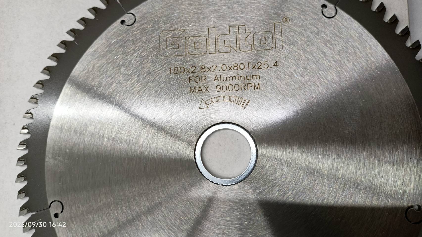 Goldtol ใบเลื่อยตัดอลูมิเนียม ฟันTCT 7"x80T 31494006