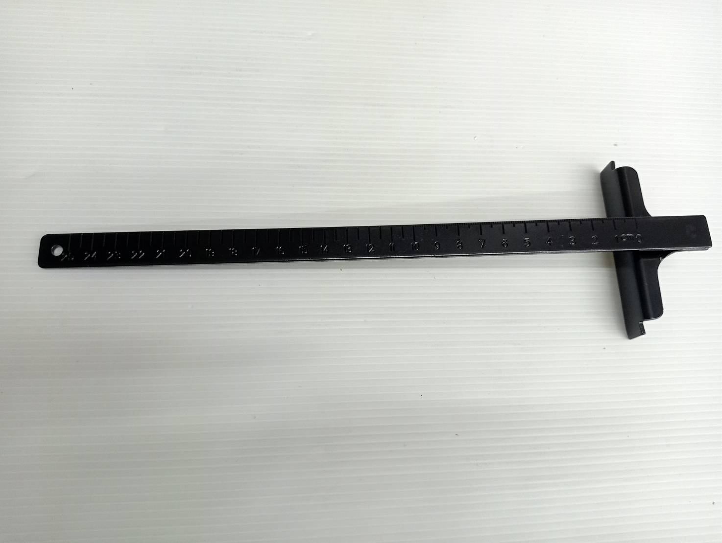 เลื่อยวงเดือน7"ไร้สาย 20V SBC550-B1 STANLEY ตัวเปล่า