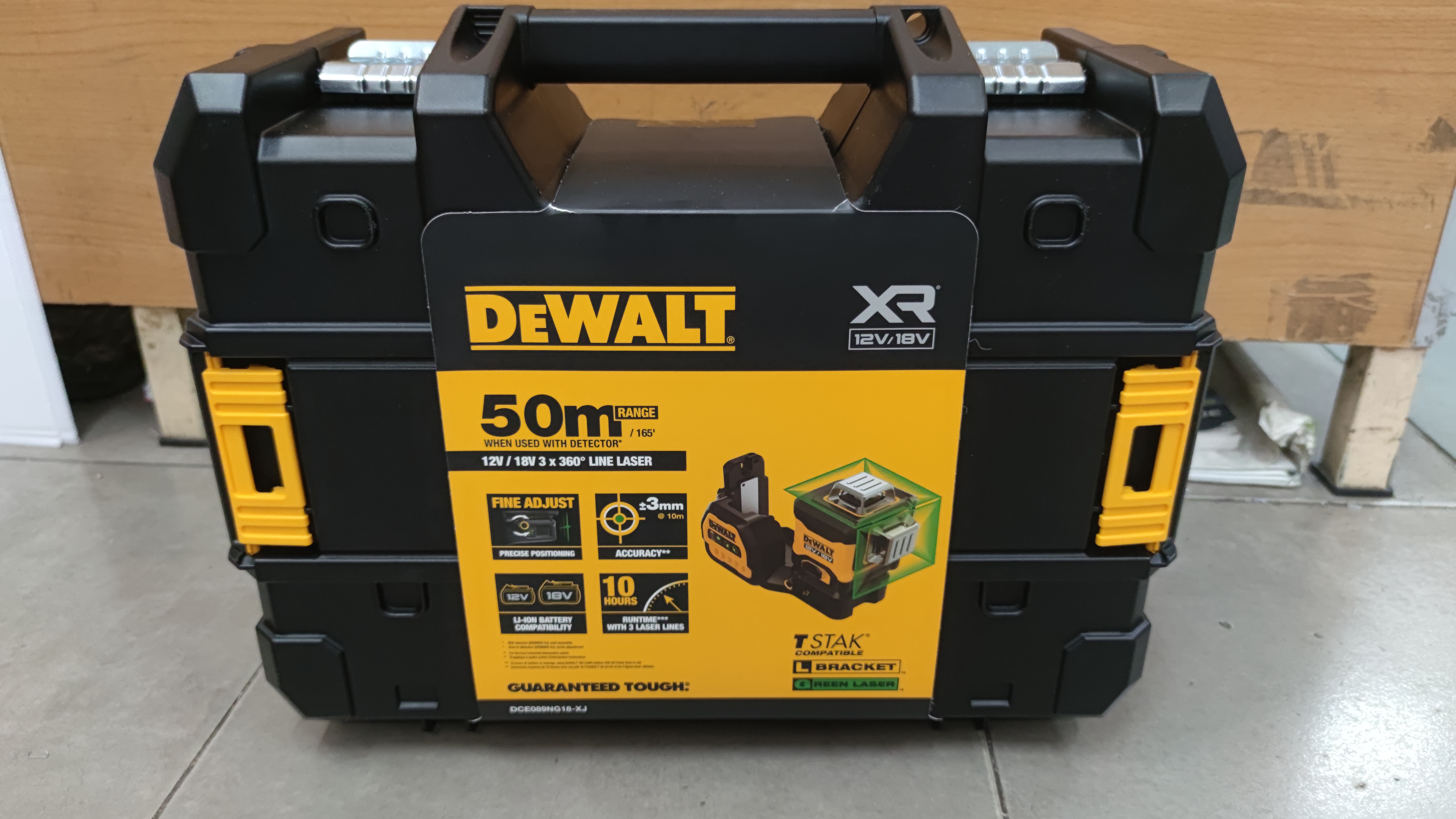 เลเซอร์ระดับ12เส้น แสงเขียว DCE089NG18 DEWALT