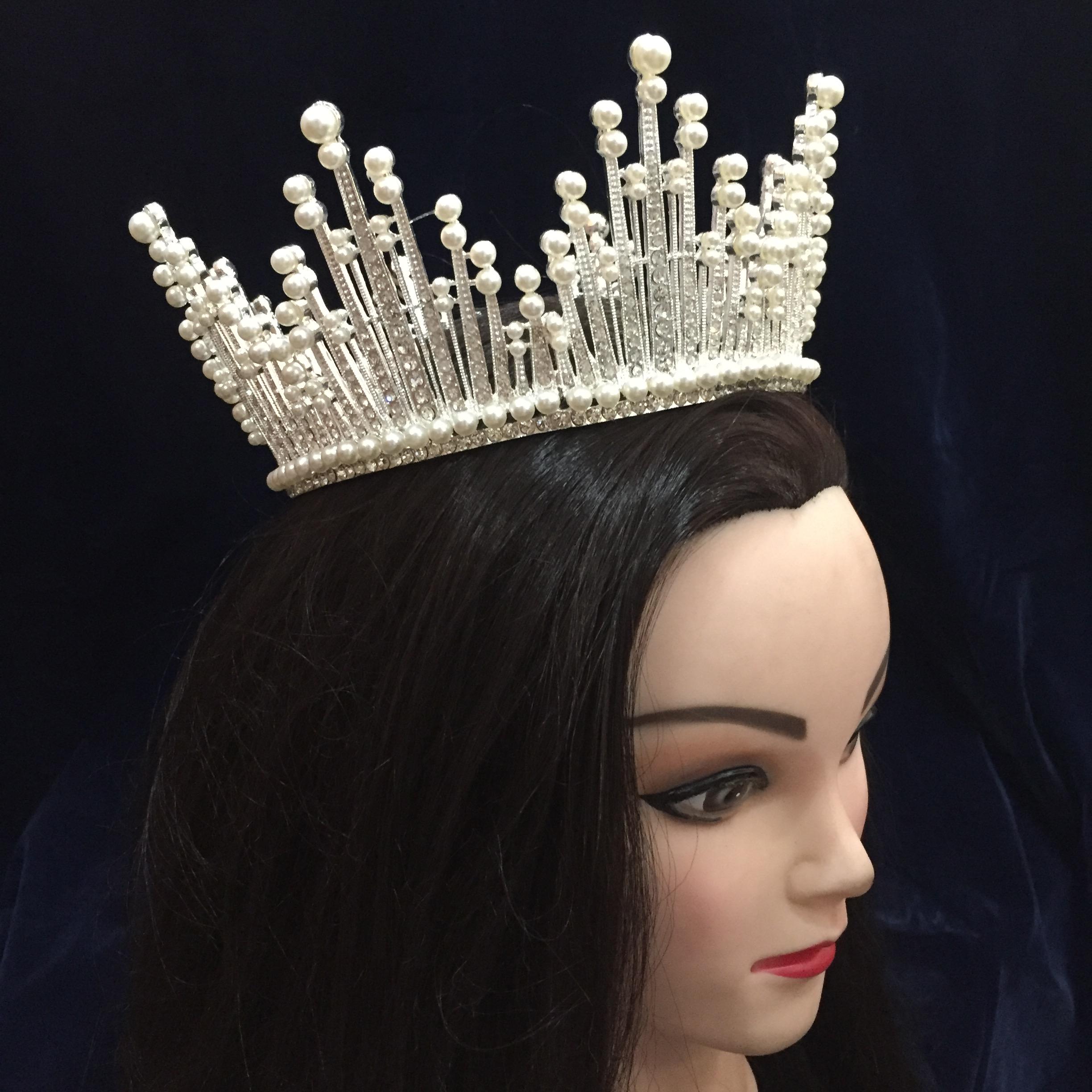 (พร้อมส่ง) มงกุฎ 037 สีเงิน มงกุฎนางงาม มงกุฎประกวด งานสวย งานคุณภาพ