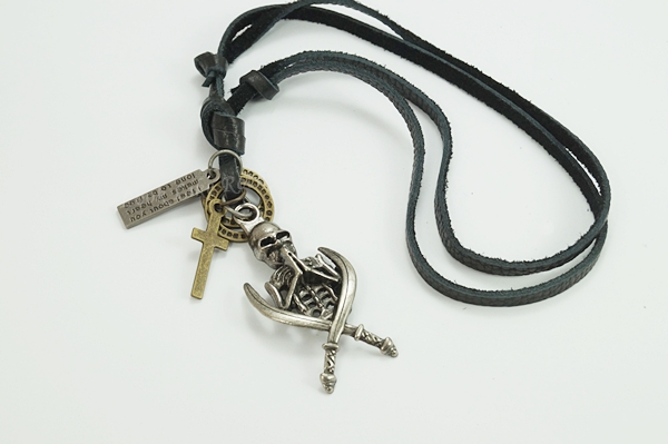 สร้อยคอแฟชั่น Style Vintage สายหนัง