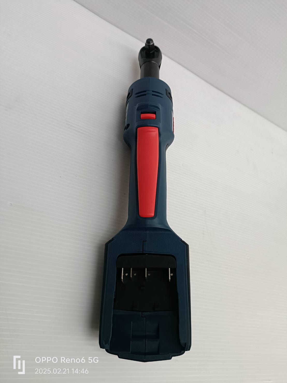 ประแจด้ามฟรี3/8" 18V GRC18V-60 BOSCH 06019N8080