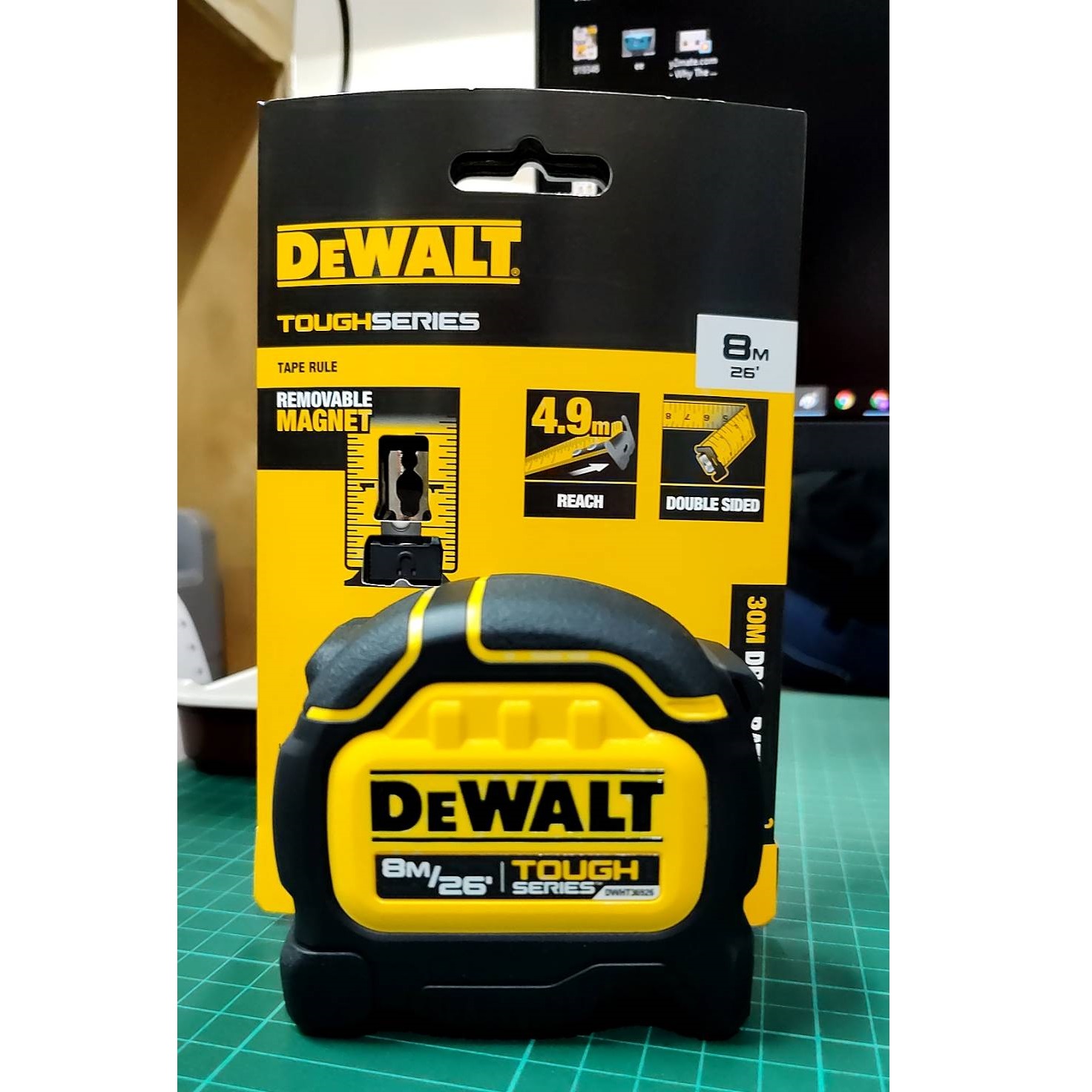 ตลับเมตร8เมตร DWHT36926-30 DEWALT (มีแม่เหล็ก)