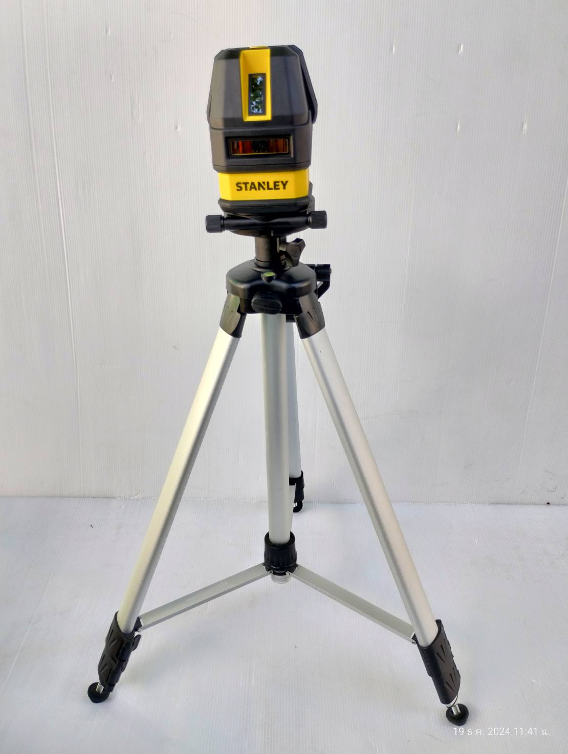 เลเซอร์ระดับ5เส้น แสงแดง STHT77513-8 STANLEY พร้อมขาตั้ง