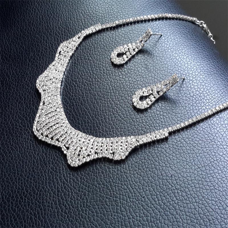 (พร้อมส่ง) สร้อยคอเพชร+ต่างหู 188 (เข็ม)