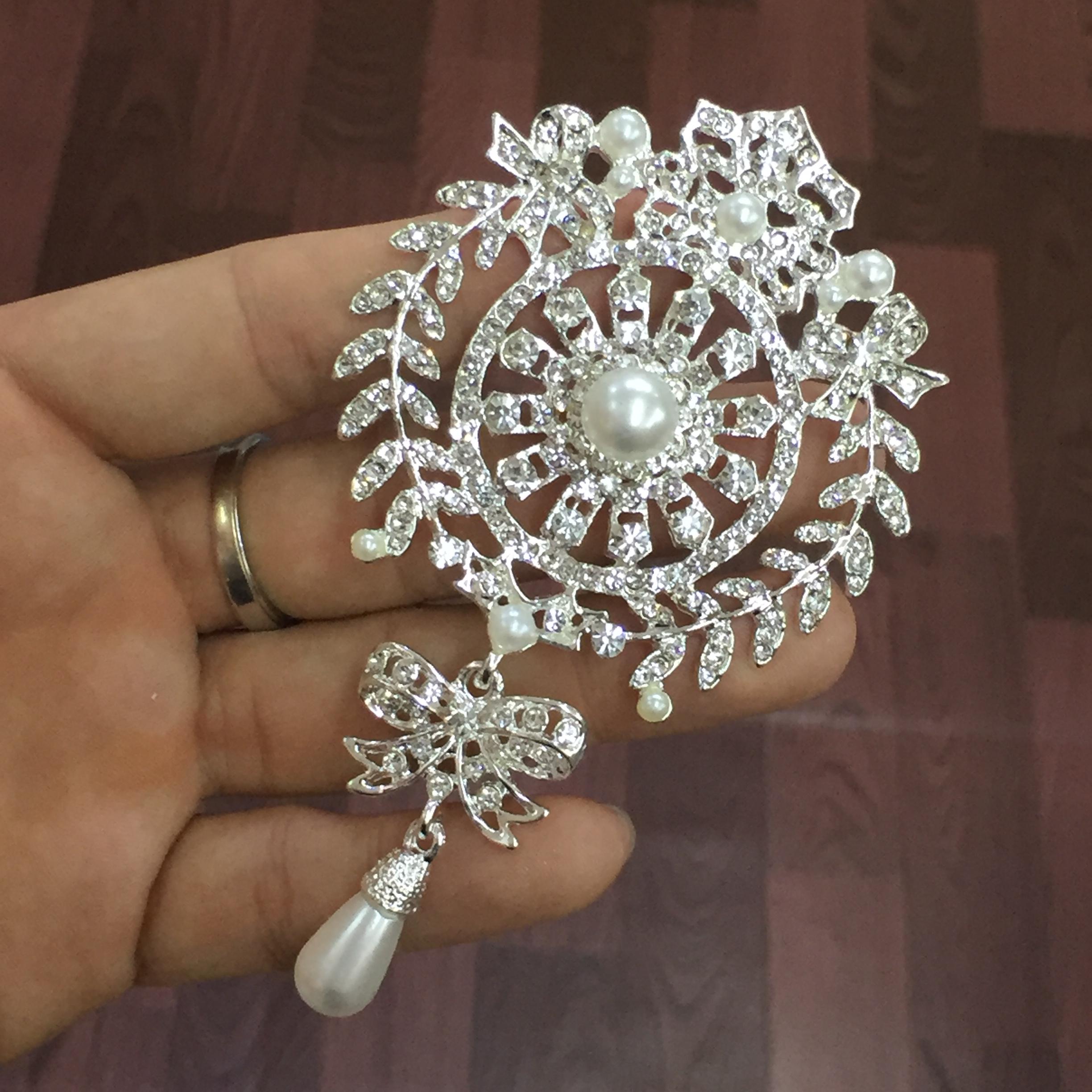 (พร้อมส่ง) เข็มกลัด 090 งานสวยมาก พรีเมี่ยมสุดๆ ส่งด่วนจาก จ.อุบลราชธานี