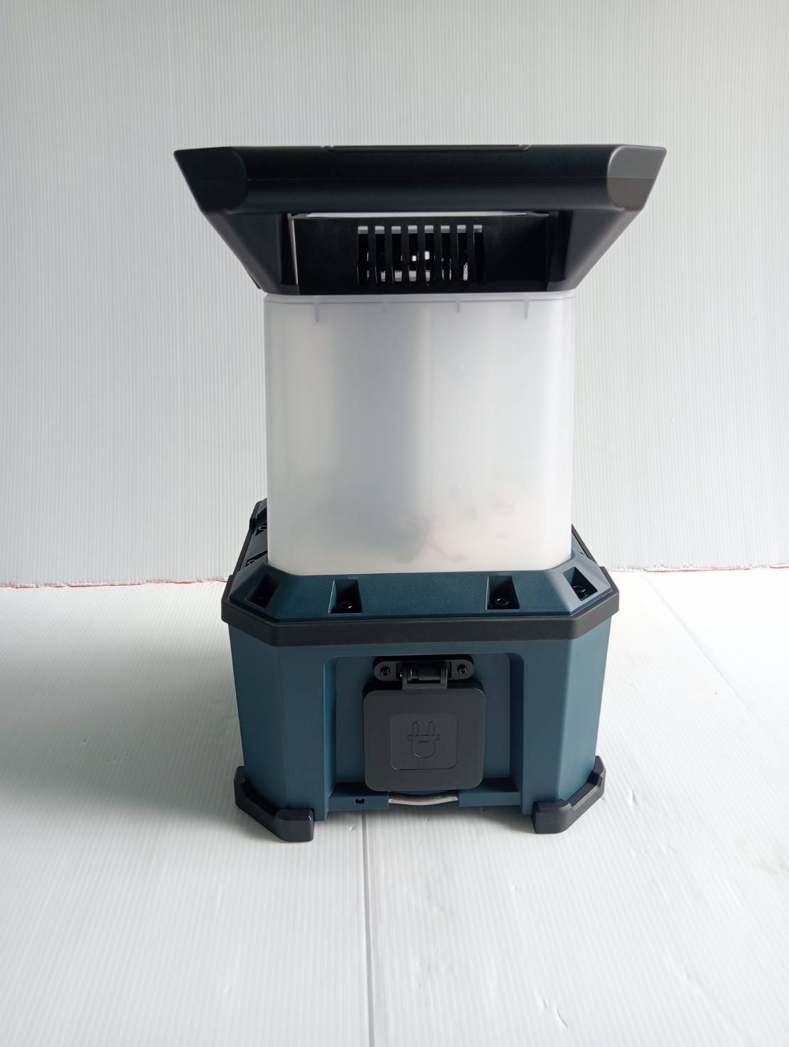 ไฟฉาย18V GLA18VH-7500 BOSCH SOLO